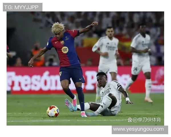 西甲联赛不败夺冠记录盘点：传奇球队赛季征程全解读